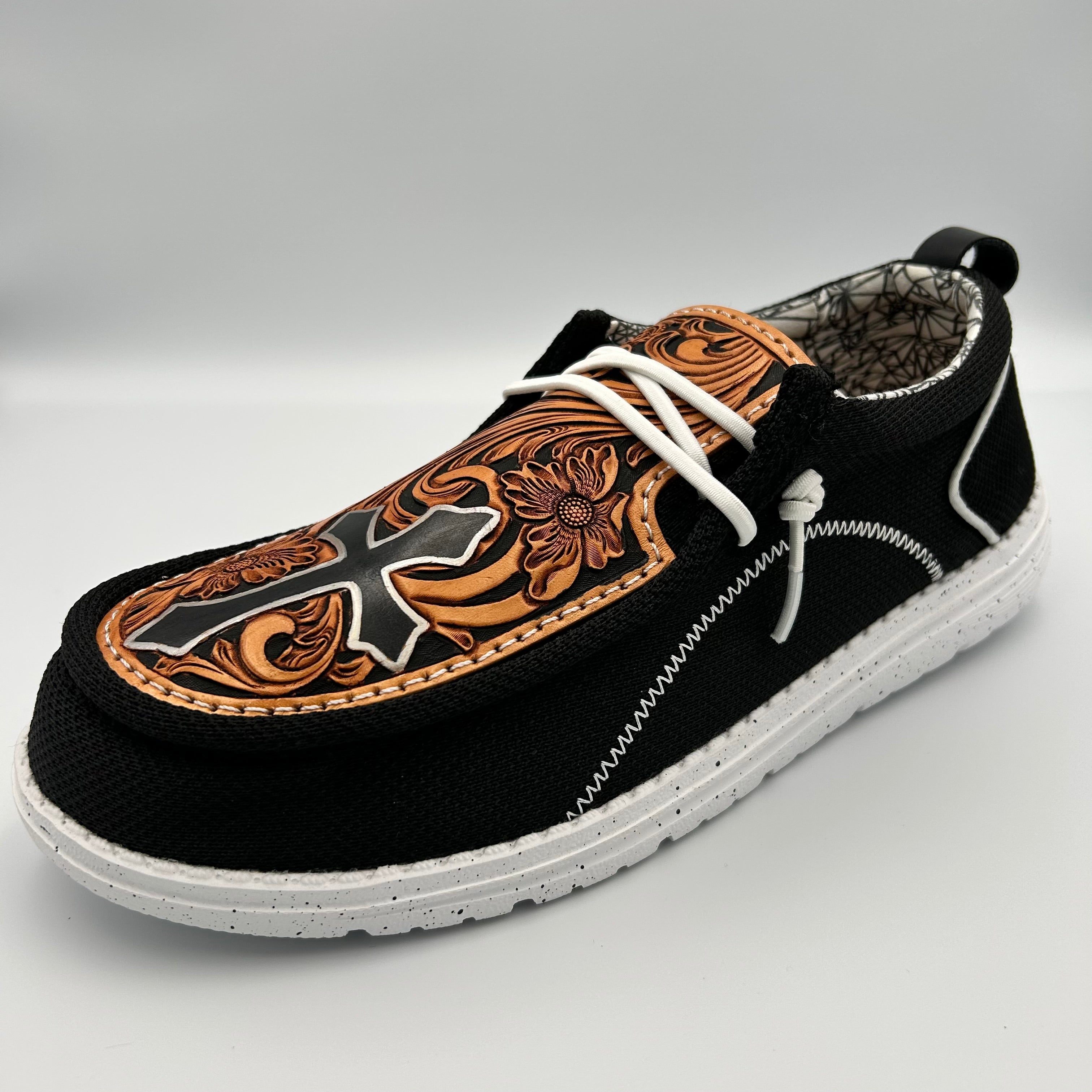 Rodeo Black Shoe (Cross)