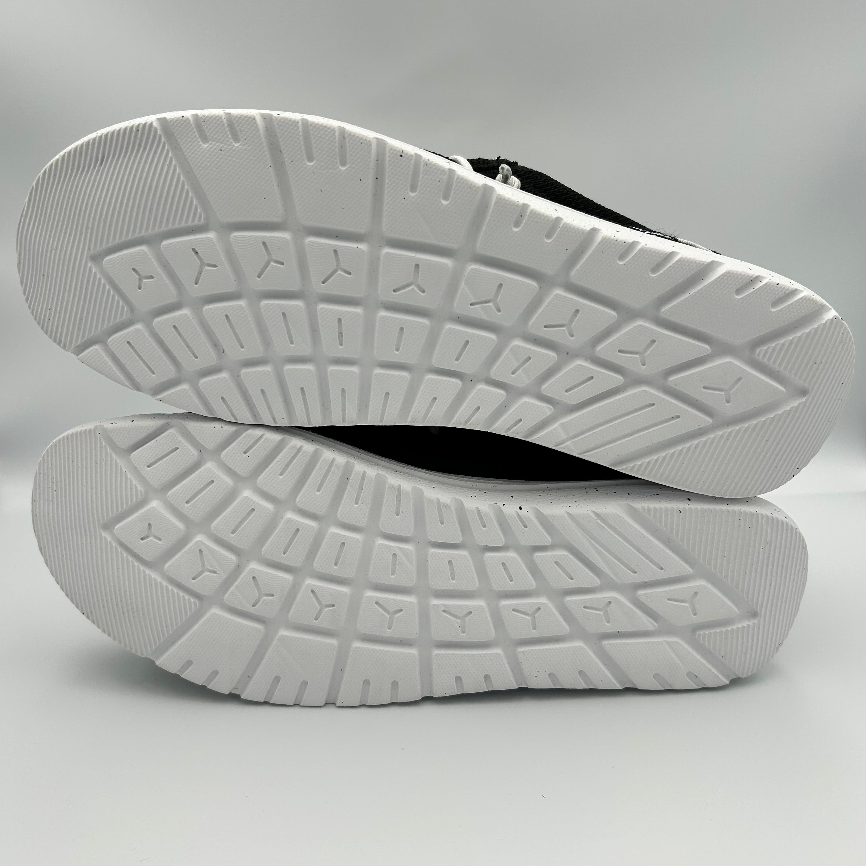 Rodeo Black Shoe (Cross)